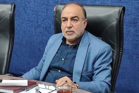 محمد حسن پراور: جهت آبیاری بلوار ۴۵متری از میدان رودبند تا میدان مقاومت از آب رودخانه استفاده شود.