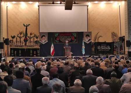 امام جمعه دزفول: تحقق جهاد علمی مهمترین انتظار از دانشگاه و حوزه است